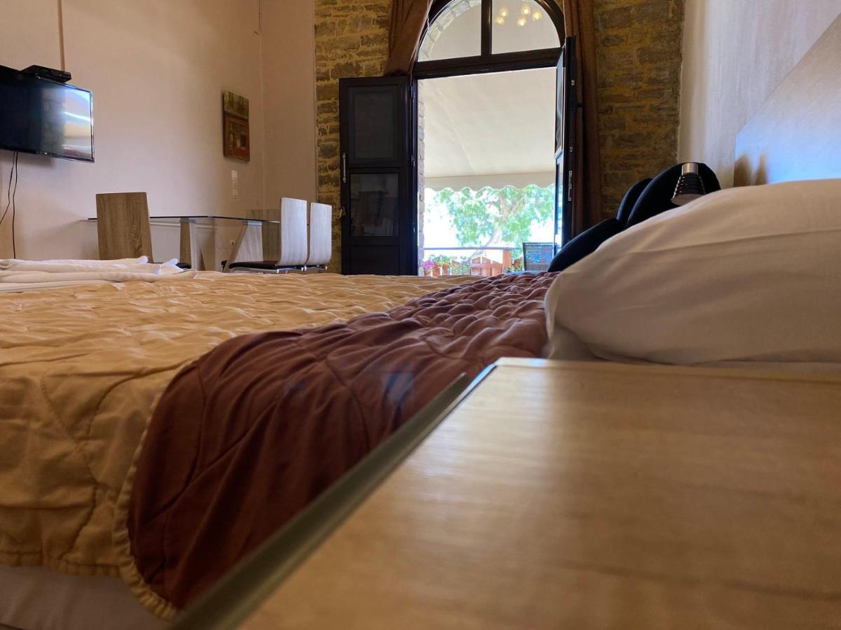 Hotel Apanemia *